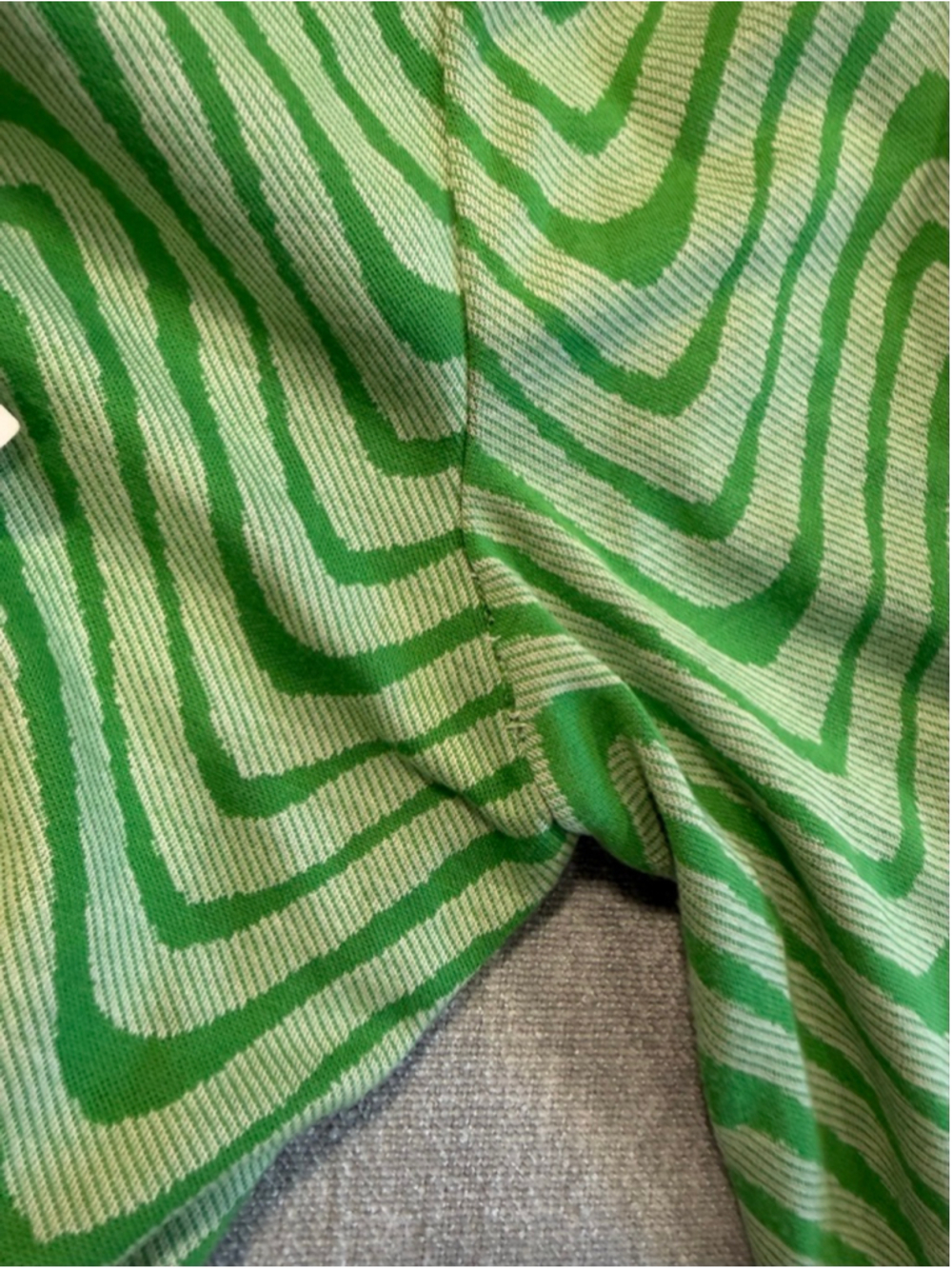 Urban Outfitters High waisted flared green groovy 70s
pants women’s size small - Picture 12 of 12